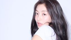 Memukau! Foto-foto Jihyo TWICE di Agensi Baru EMITHAUS Memukau! Foto-foto Jihyo TWICE di Agensi Baru EMITHAUS