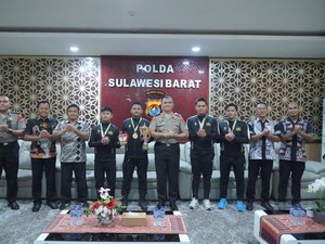 Polda Sulbar Juara Umum Turnamen Karate Piala Panglima TNI 2026