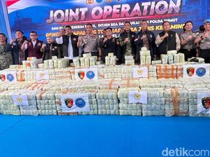 Detik-detik Kapal Berbendera Asing Ditangkap Selundupkan 1 Ton Ketamin