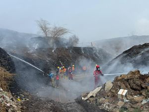 Pakar Ingatkan Bahaya Asap Kebakaran TPA Supiturang Malang