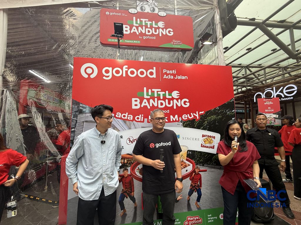Kuliner Blok M Kuliner populer asal Bandung hadir di Jakarta melalui Little Bandung by GoFood, yang digelar di Pasaraya Blok M pada 23–25 Oktober 2026. (CNBC Indonesia/Lynda Hasibuan)