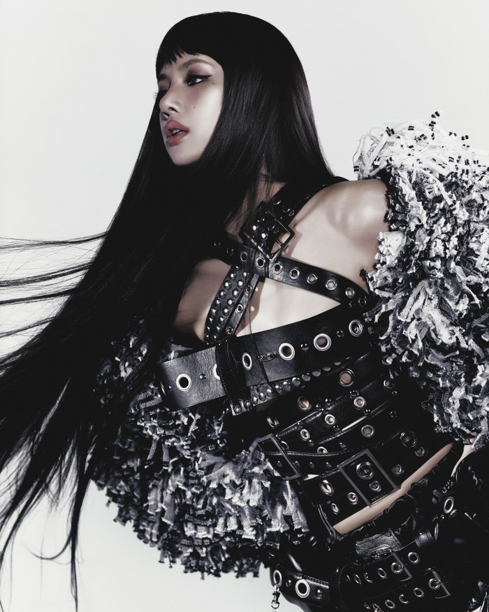 Lisa BLACKPINK untuk album PRESS PLAY.