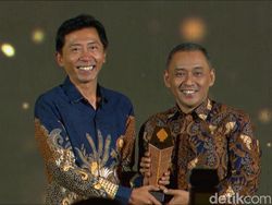 Kembangkan Talenta Digital Berbasis AI, Telkomsel Raih DetikJateng-Jogja Awards