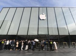 Begini Antusiasme Warga China Sambut iPhone Lipat Apple