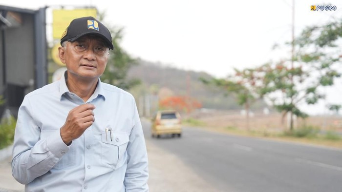 Menteri PU Dody Hanggodo cek jalan trans utara Flores