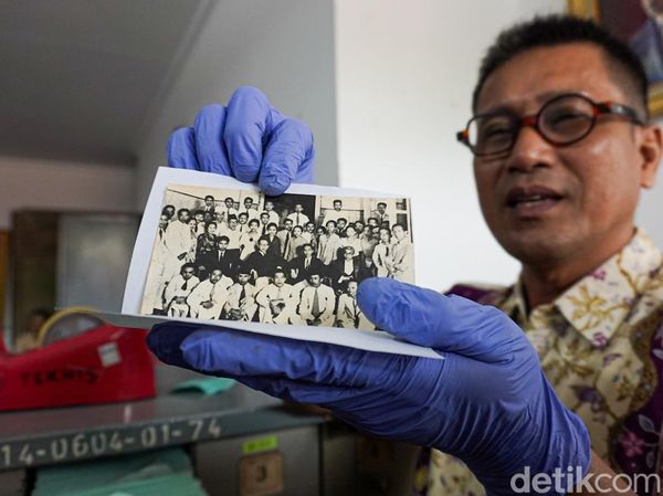 Museum Sumpah Pemuda Rawat Artefak Langka, dari Gramophone 1927 hingga Buku Kartini