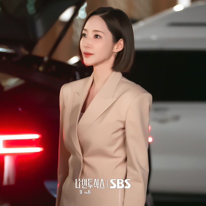 Adegan dalam drama Korea terbaru SBS Nine to Six.