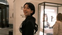 Viral Hyunbaek Core: Tren Fashion Korea Tampil Rich Girl ala Suzy