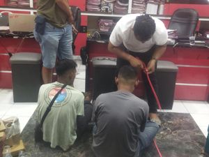 2 Perampok Toko Emas di Jember yang Bacok Ibu-Anak Ditangkap
