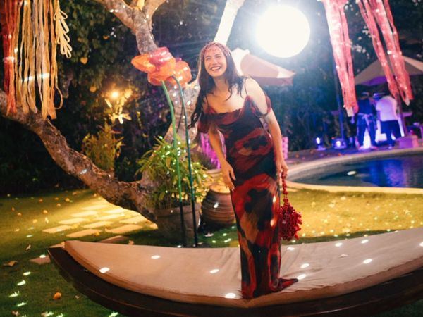 Potret Pevita Pearce Ultah ke-34, Tampil Feminin Dengan Gaya Bohemian