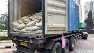 Polda Metro Bongkar Pengiriman 54 Ton Galena di Jakut, 5 Orang Ditangkap