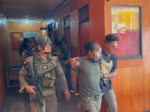 Pria Aniaya Wanita-Curi Uang di Kios Puncak Jaya Ditangkap