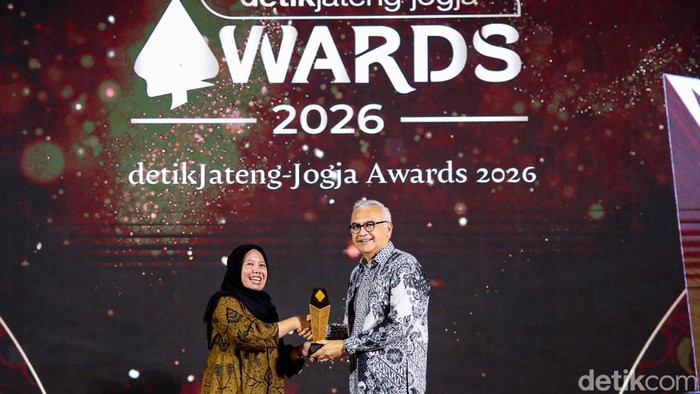 Potret Penerima detikJateng-Jogja Awards 2026 Program Inovasi Pembangunan Forum apresiasi tokoh inspiratif di Jawa Tengah dan Yogyakarta, detikJateng-Jogja Awards 2026 sukses digelar. Berikut para penerima anugerah program inovasi pembangunan.