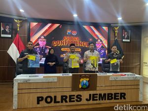 2 Pria Rampok Toko Emas Jember gegara Terlilit Utang Judol Rp 80 Juta