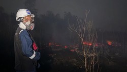 Ratna Galih Baru Tiba dari Tanah Suci Langsung ke Kalimantan Padamkan Karhutla