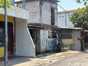 Rumah Pemotongan Ayam di Tengah Permukiman Warga Surabaya Ditindak