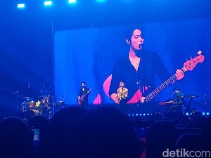 Momen The Rose Ungkap Isi Hati di Panggung ROSETOPIA