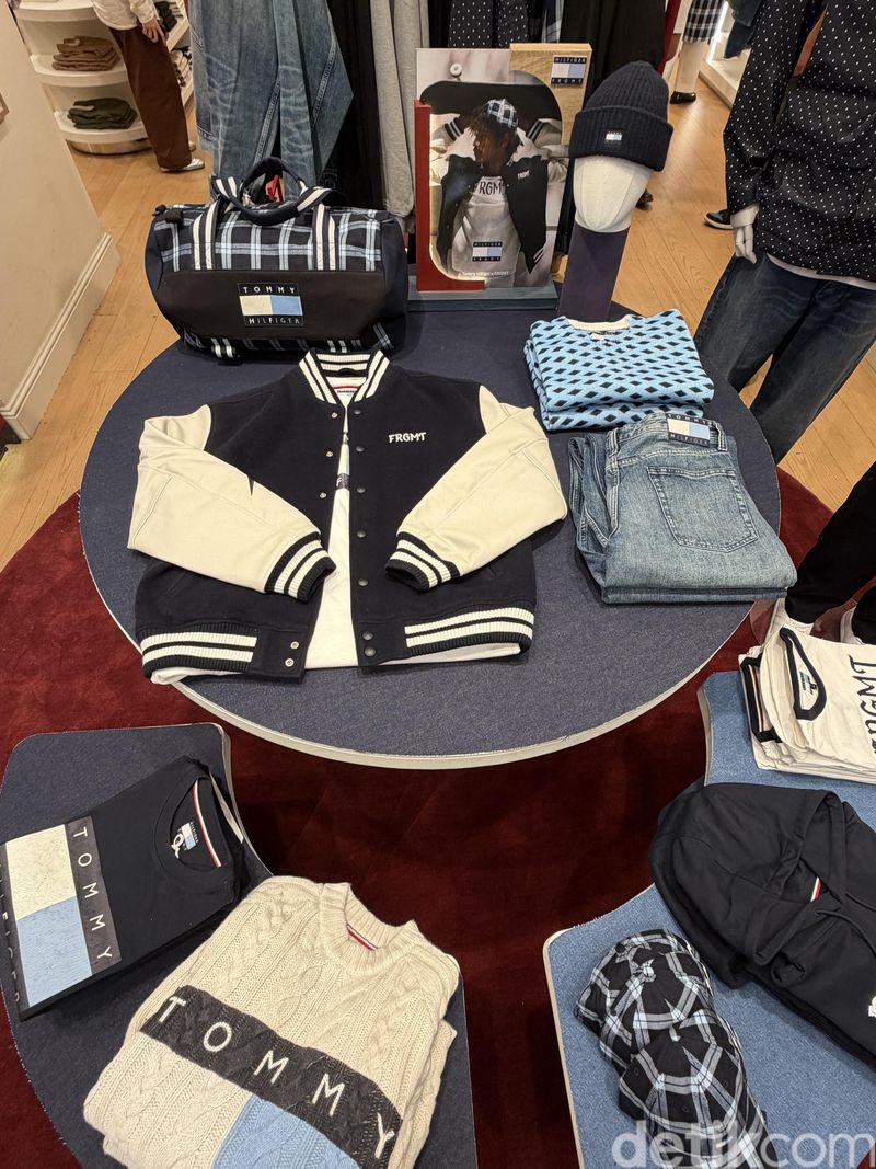 Tommy Hilfiger x FRGMT Koleksi Tommy Hilfiger x FRGMT dirilis di Indonesia pada 22 Oktober 2026.