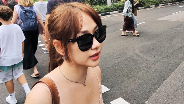 Momen Bunga Citra Lestari Liburan Sekaligus Cek Kesehatan di Singapura
