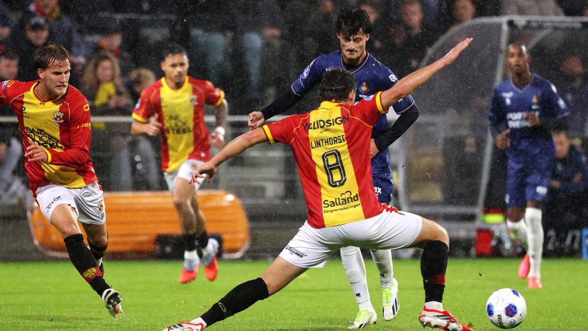 Hasil Go Ahead Eagles vs Telstar di Eredivisie. (Foto: Getty Images/Soccrates Images)