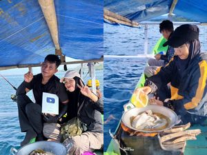 Dulu Digaji Rp500 Ribu, Pria Ini Kini Viral Berkat Konten Masak di Perahu