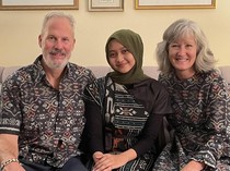 Host Mom Belikan Sajadah di Amazon, Kisah Haru Fidelma saat Belajar di AS