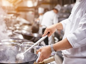 Hi..., Dapur Katering Pesawat Dekat Bandara Ini Dilaporkan Jorok