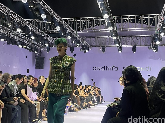 Koleksi Adorn Andhita Siswandi