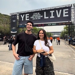 Satu-satunya di Asia Tenggara, Konser Kanye West di Jakarta Diserbu Bule