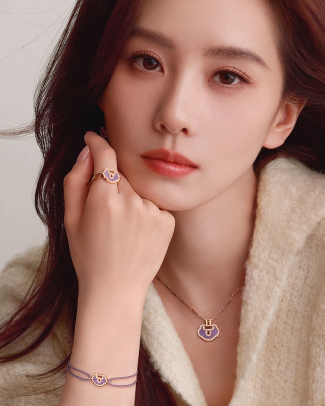 9. Liu Shishi yang seimbang dengan Esther Yu dikenal punya basis fans setia loyal berkat drama-drama, seperti Scarlet Heart, Sound of the Desert, dan The Imperial Doctress. Dia masih dianggap sebagai ratu drama sejarah. Foto: Instagram Liu Shishi