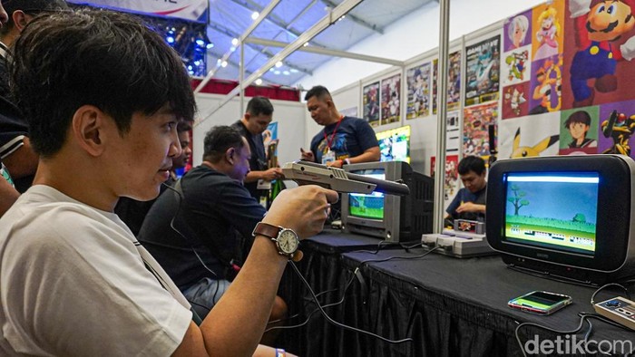 Ribuan pengunjung memadati Indonesia Game Expo (IGX) 2026 Stage 3 di Hall 9-10 ICE BSD, Kabupaten Tangerang, Sabtu (24/10/2026). Mengusung tema 