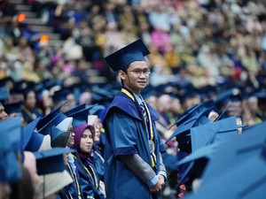 Baru 21 Tahun Sudah Lulus S2 Fisika ITB, Apa Rahasia Andi?