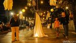 Bikin Merinding, Hantu hingga Manusia Serigala Hiasi Trotoar Sudirman