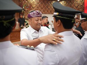 26 Perbekel Terpilih Dilantik, Bupati Gianyar Ingatkan Sinergi Pembangunan