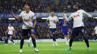Chelsea Dipermalukan Spurs 0-2, Kartu Merah Palmer Jadi Sorotan