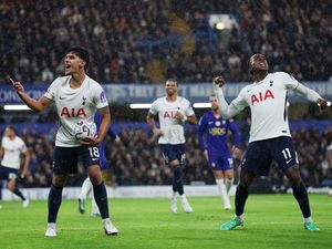 Chelsea Dipermalukan Spurs 0-2, Kartu Merah Palmer Jadi Sorotan