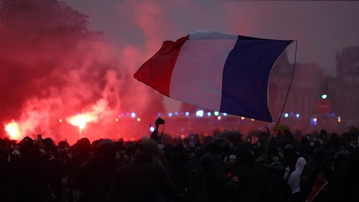 Demo di Prancis, 24 Oktober 2026 (Reuters/Abdul Saboor)