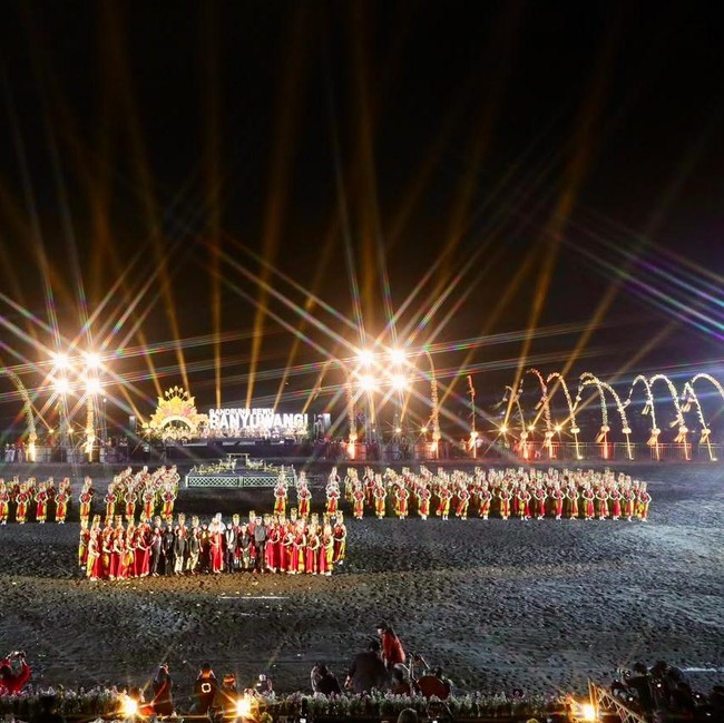 Potret Megahnya Tari Gandrung Sewu 2026 Berpadu dengan Teknologi