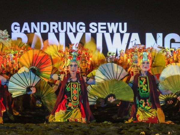 Gandrung Sewu 2026 Tampil Beda, 1.300 Penari Menyala dalam Gelap