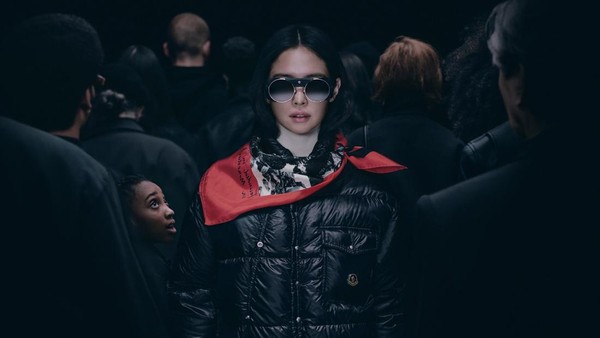 Jennie BLACKPINK Jadi Wajah Moncler, Pakai Jaket Gunung Ikonik dari 1952
