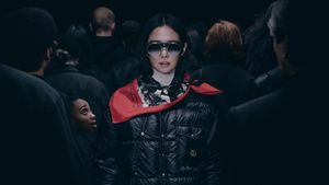 Jennie BLACKPINK Jadi Wajah Moncler, Pakai Jaket Gunung Ikonik dari 1952