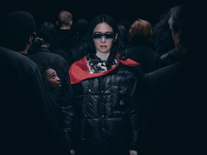 Jennie BLACKPINK Jadi Wajah Moncler, Pakai Jaket Gunung Ikonik dari 1952