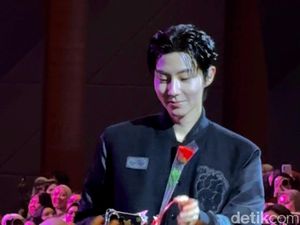 Hwang In Youp Buktikan Diri Jadi King of Fanservice di Jakarta