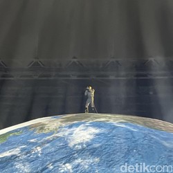 Kanye West Membius Jakarta, Konser Ye Live Dibanjiri Bule