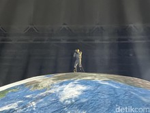 Kanye West Membius Jakarta, Konser Ye Live Dibanjiri Bule