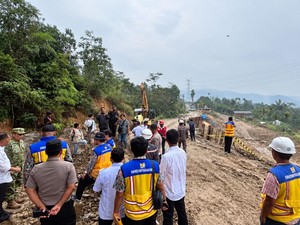 Jalur Tarutung-Sipirok Kembali Terbuka, Perbaikan Permanen Jalan Amblas Dikebut