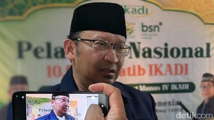 Ketua Umum PP IKADI, Ahmad Kusyairi Suhail, dalam Pelatihan 10.000 Khatib Serentak se-Indonesia, Sabtu (24/10/2026).