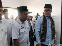Tinjau SPPG Ponpes Mojosari Nganjuk, Menko Zulhas: Wajib Kita Tambah!