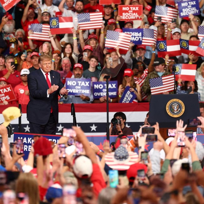 Momen Trump Berpidato di Georgia, Disambut Pendukung