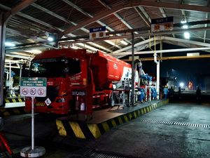 Jaga Distribusi BBM, Pertamina Tambah Pasokan-Perkuat Operasional SPBU